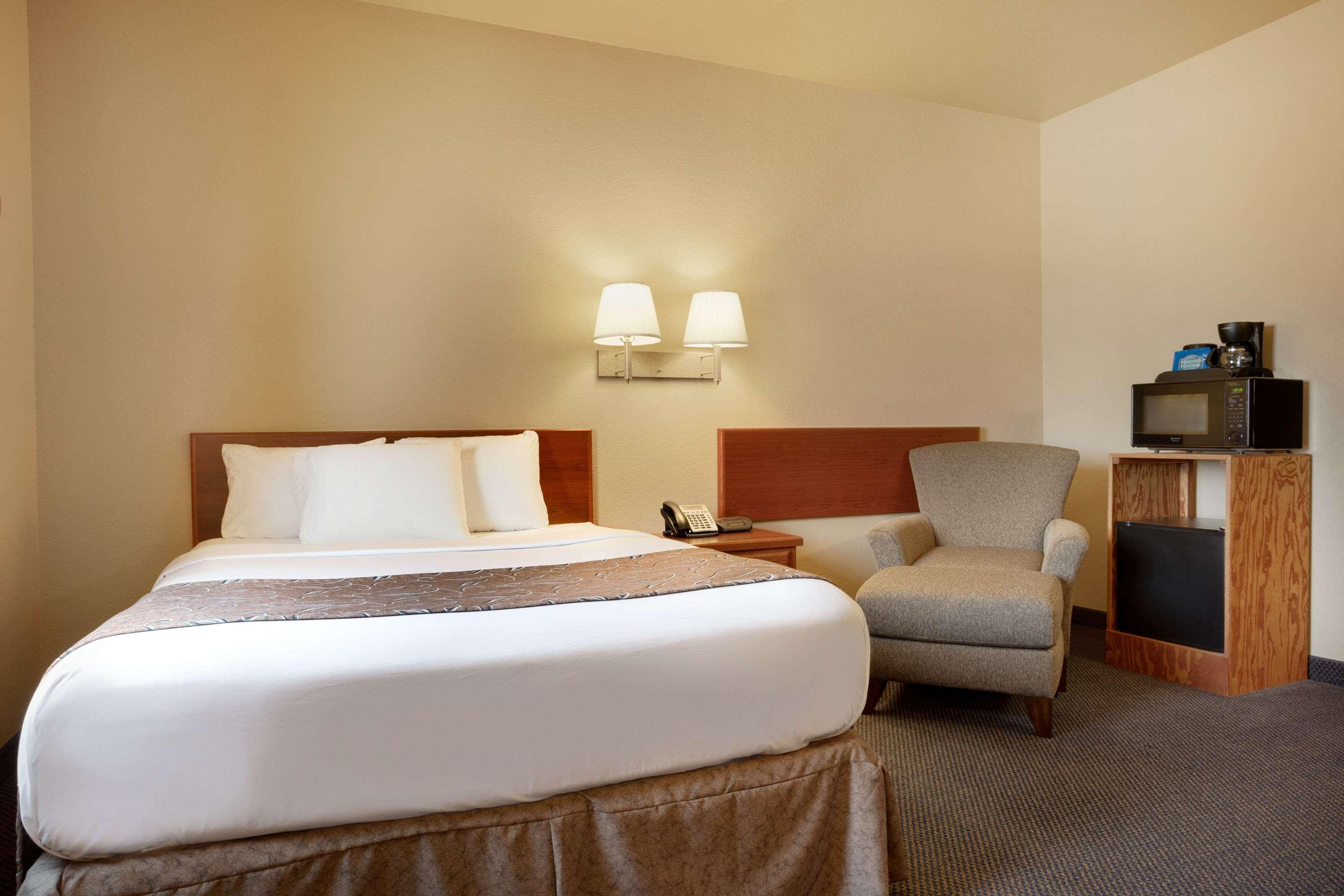 Travelodge By Wyndham Джиллетт Экстерьер фото